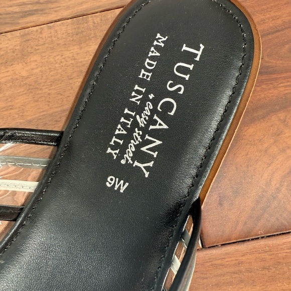 Tuscany Easy Street Black Thong Sandals Clear Straps Made in Italy Size 9W - Picture 8 of 8